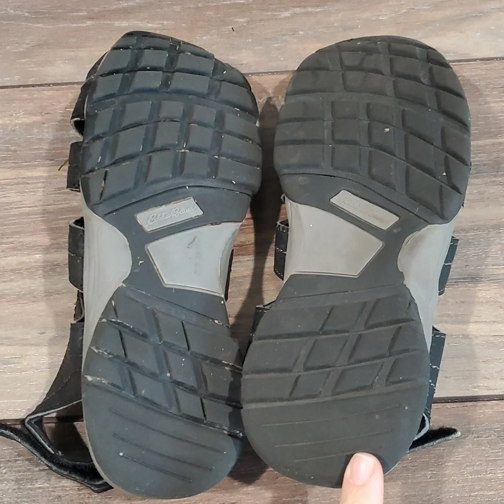 Eddie Bauer outdoor boys shoes hiking Sandals sz 4
